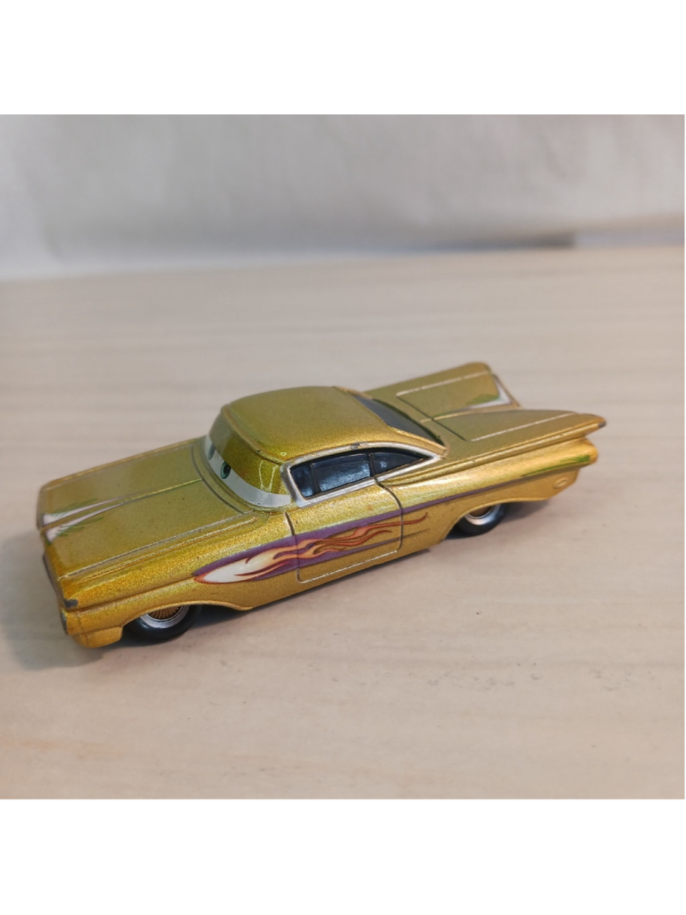 Disney Pixar Cars Yellow Ramone 1959 Chevrolet Impala Diecast Loose. - Picture 3 of 6